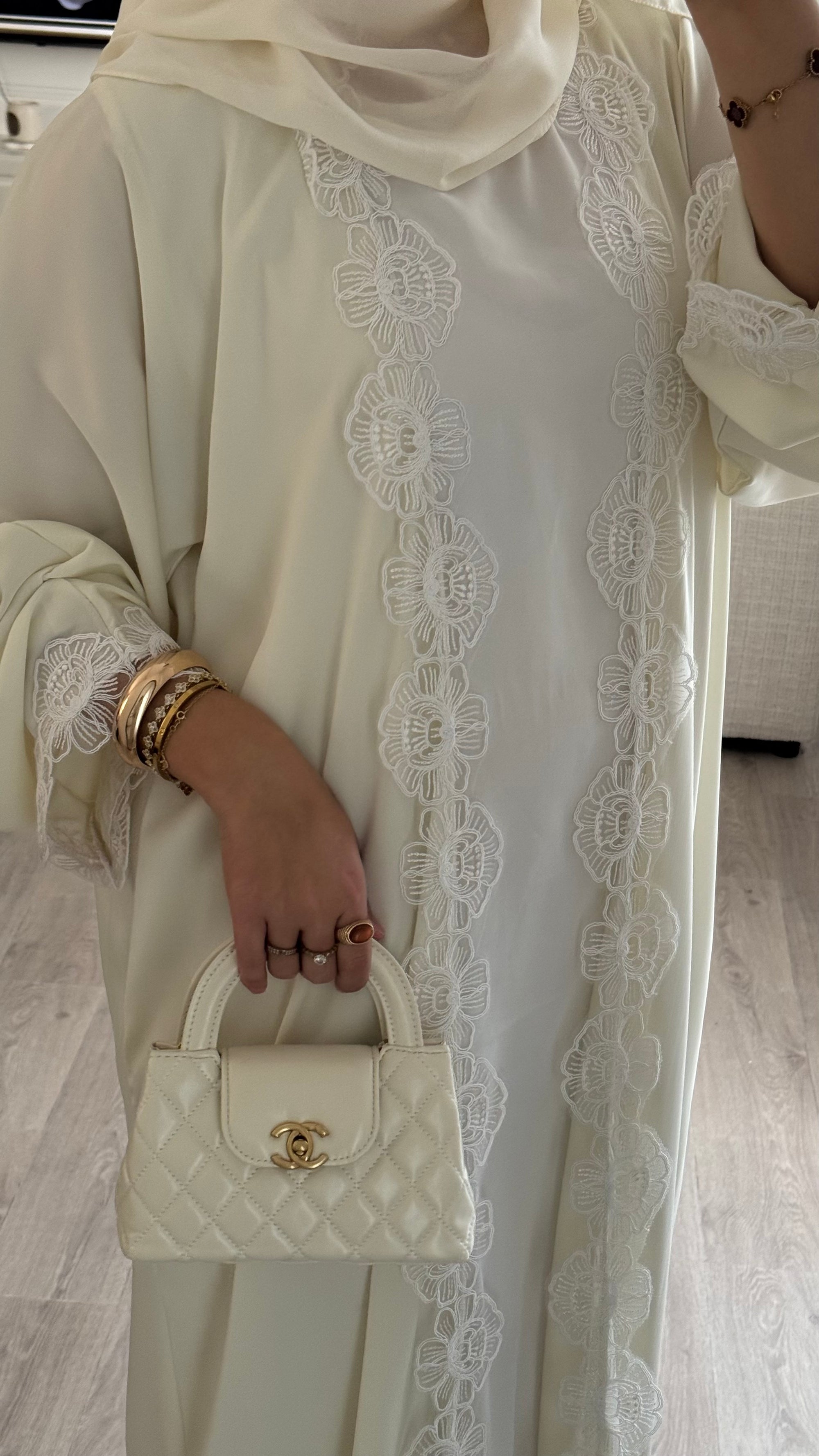 Abaya Al Maha | Écru [ Édition spéciale – Création Dubaï]