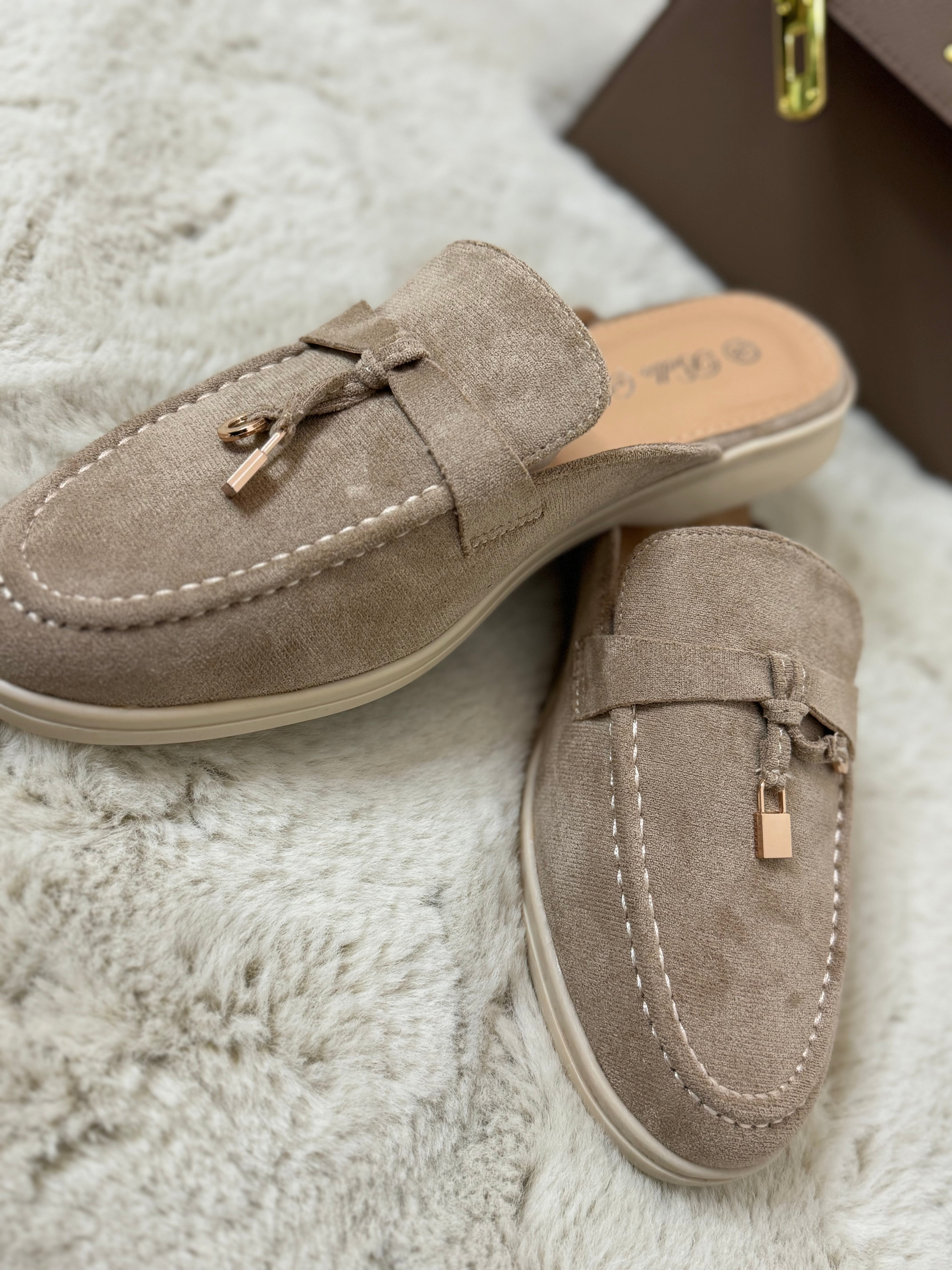 Mules Piana Beige