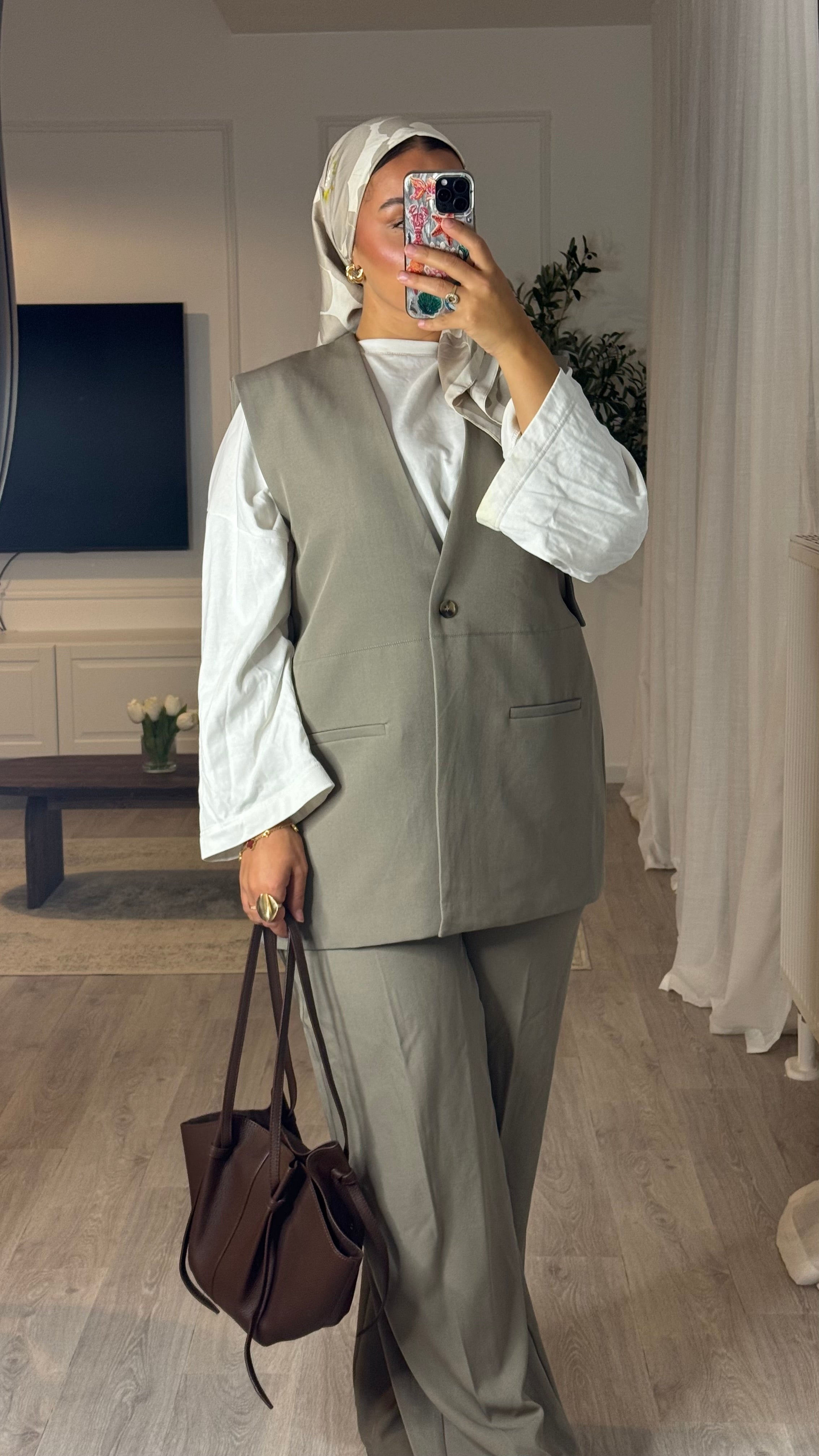 Aida sleeveless blazer | Taupe