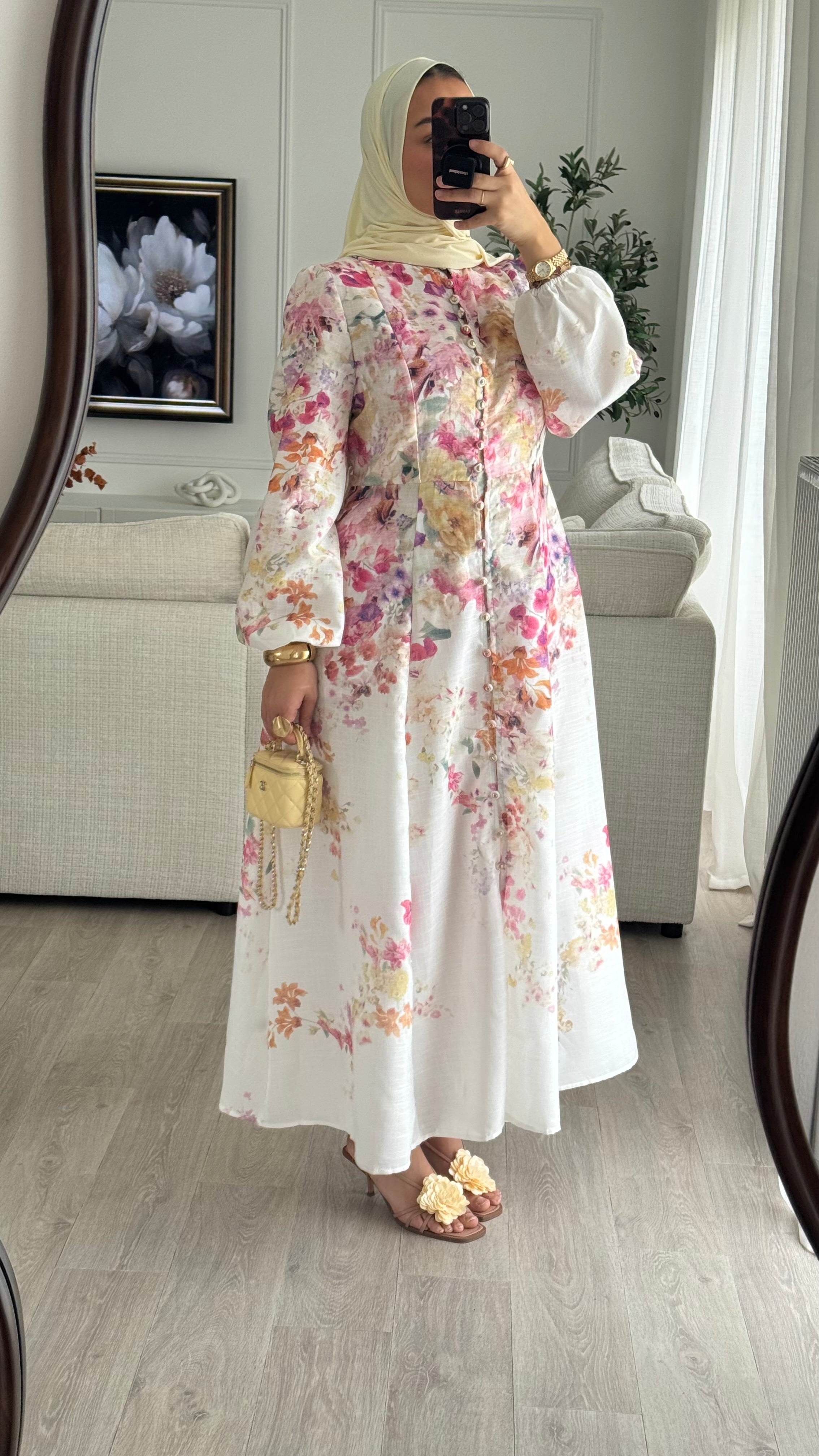 Robe Cameliya