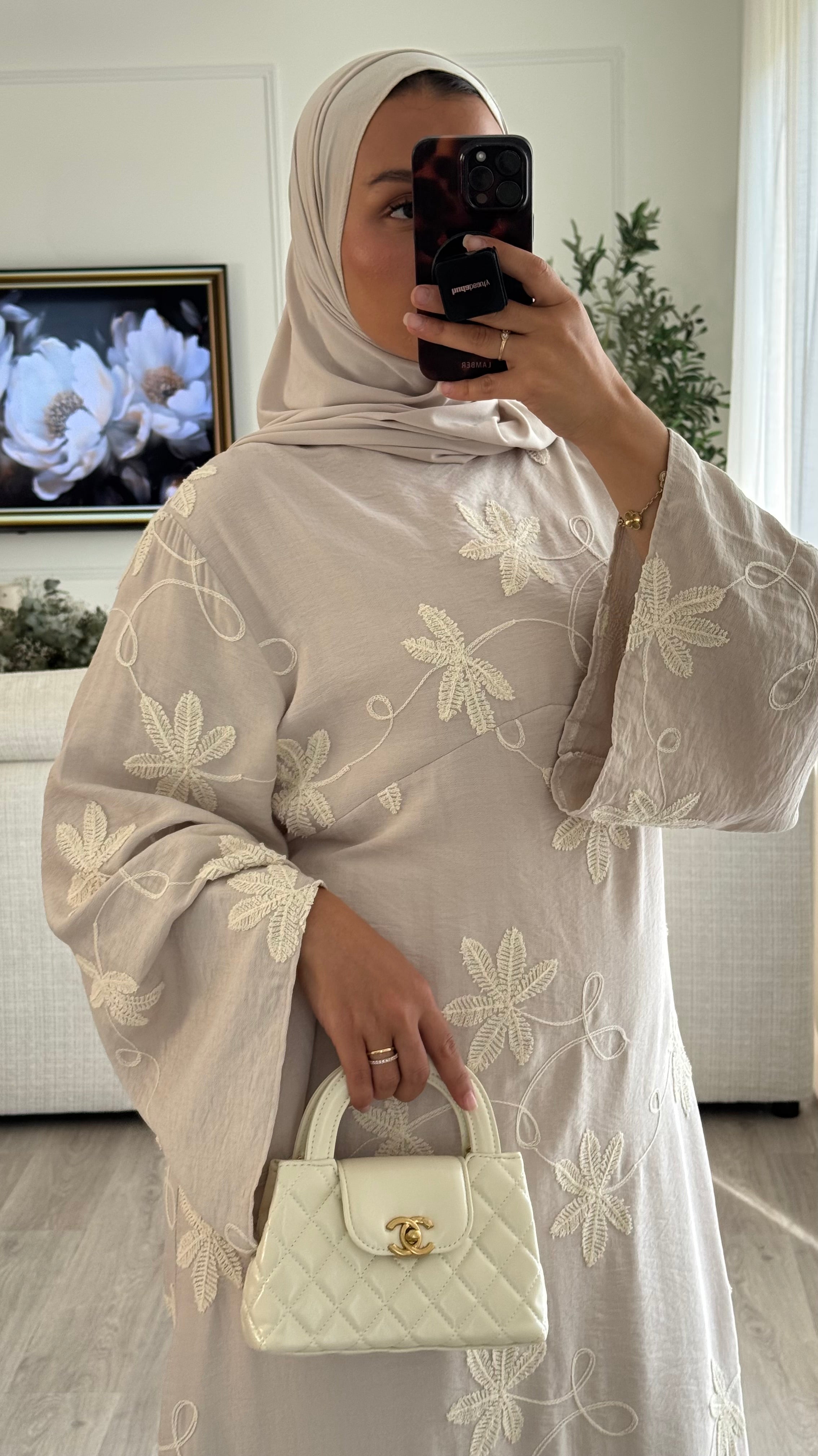 Robe brodée | Beige