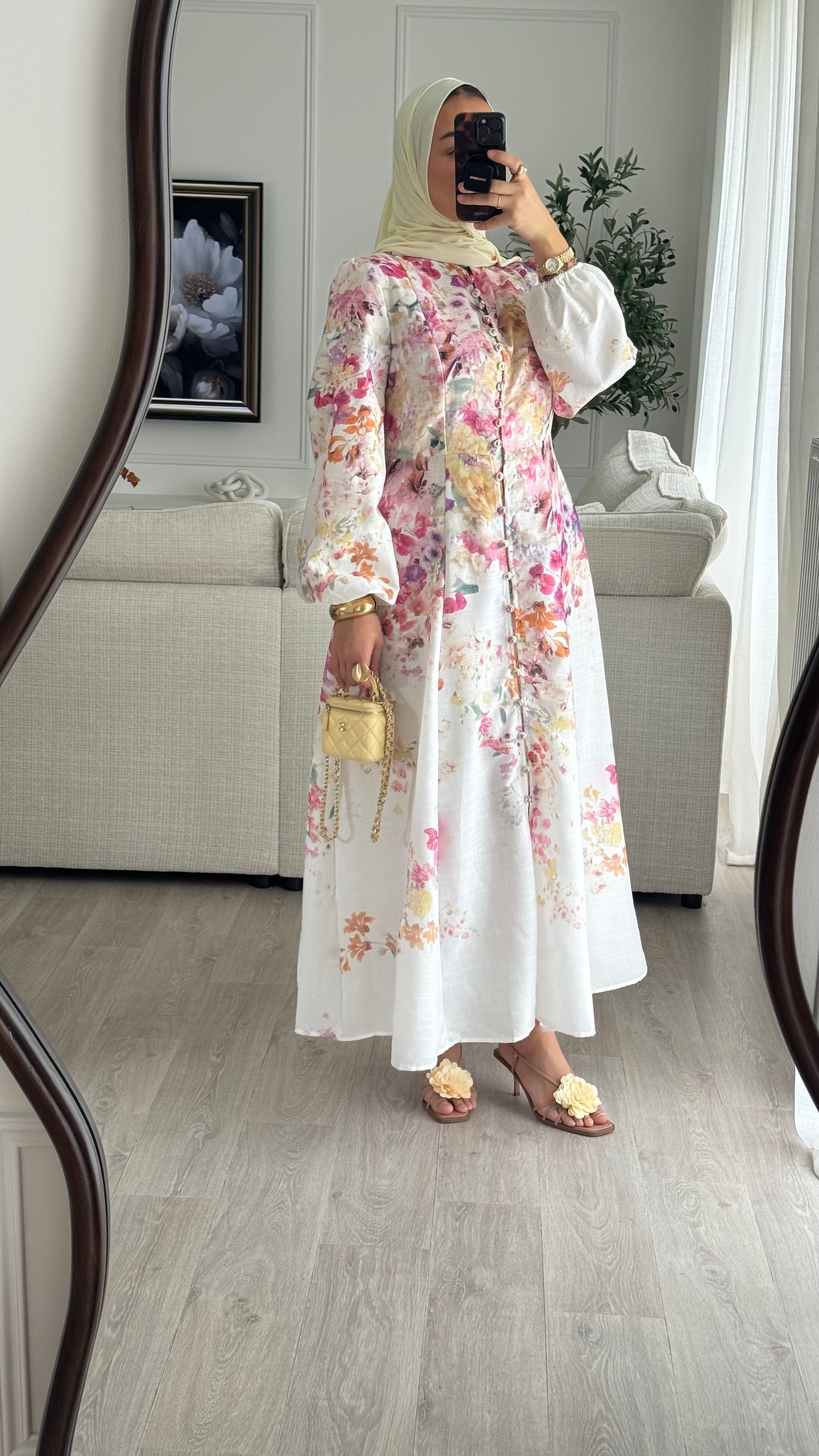 Robe Cameliya