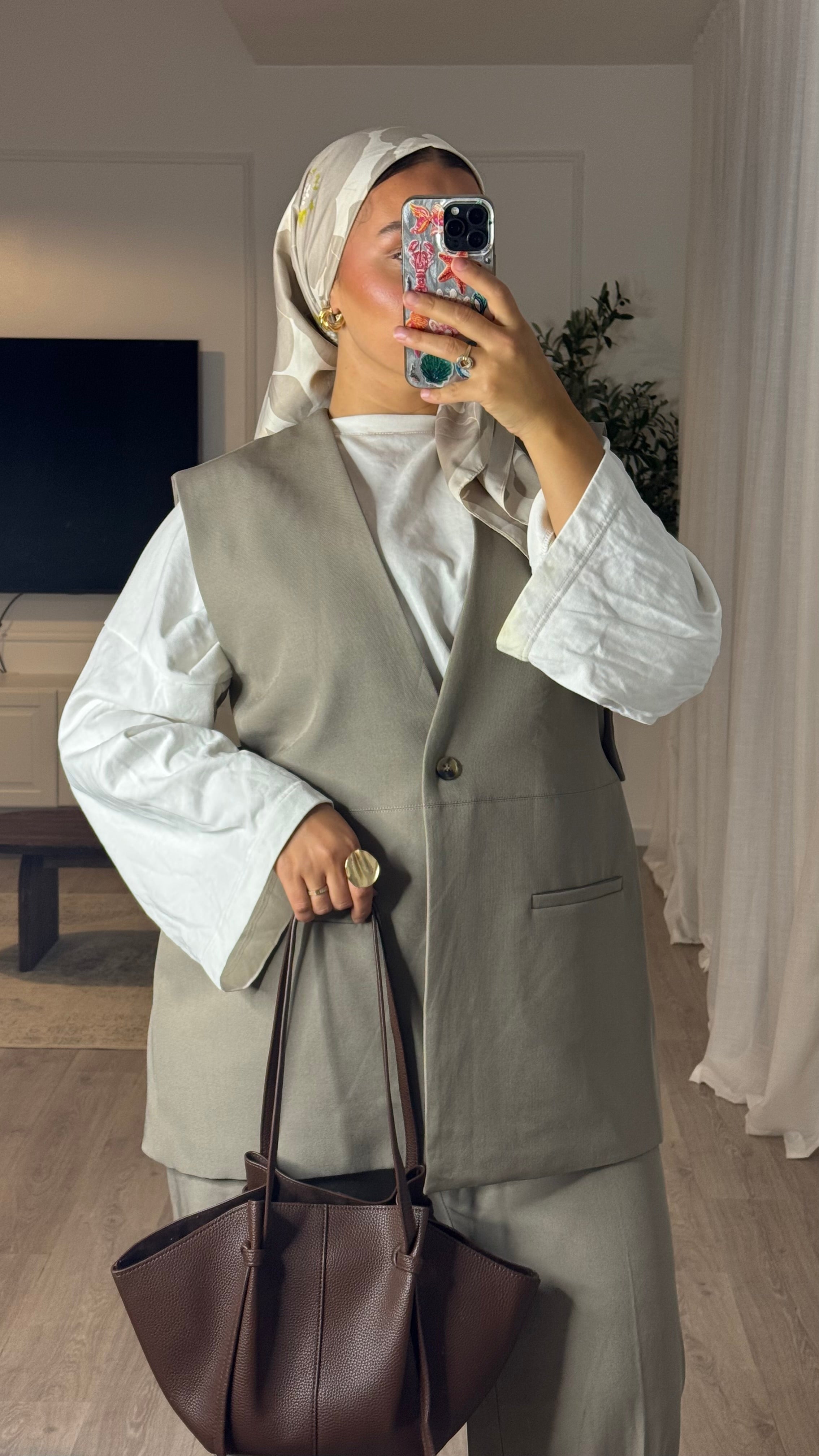 Aida sleeveless blazer | Taupe