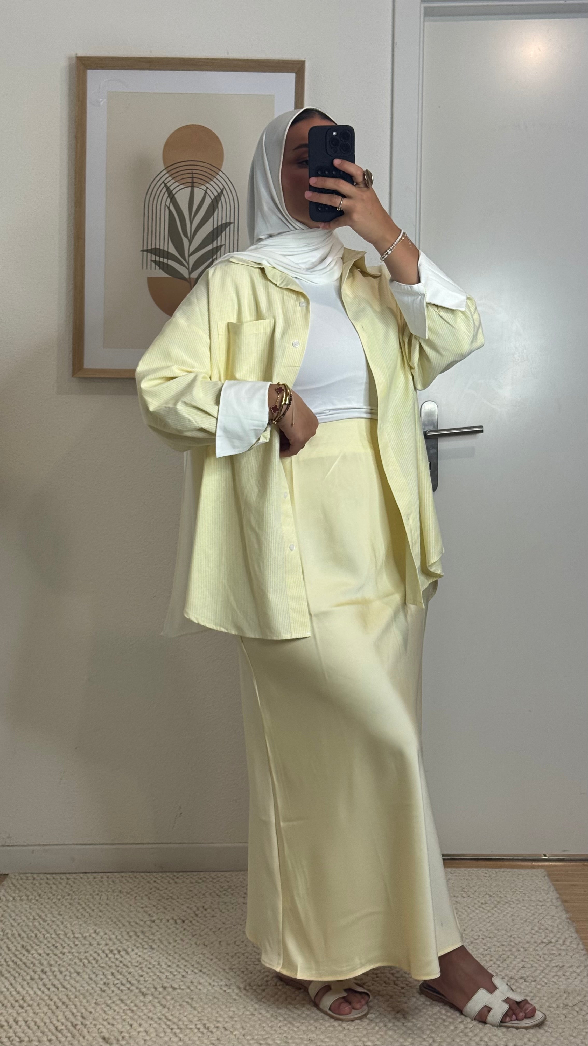 Lemon satin skirt