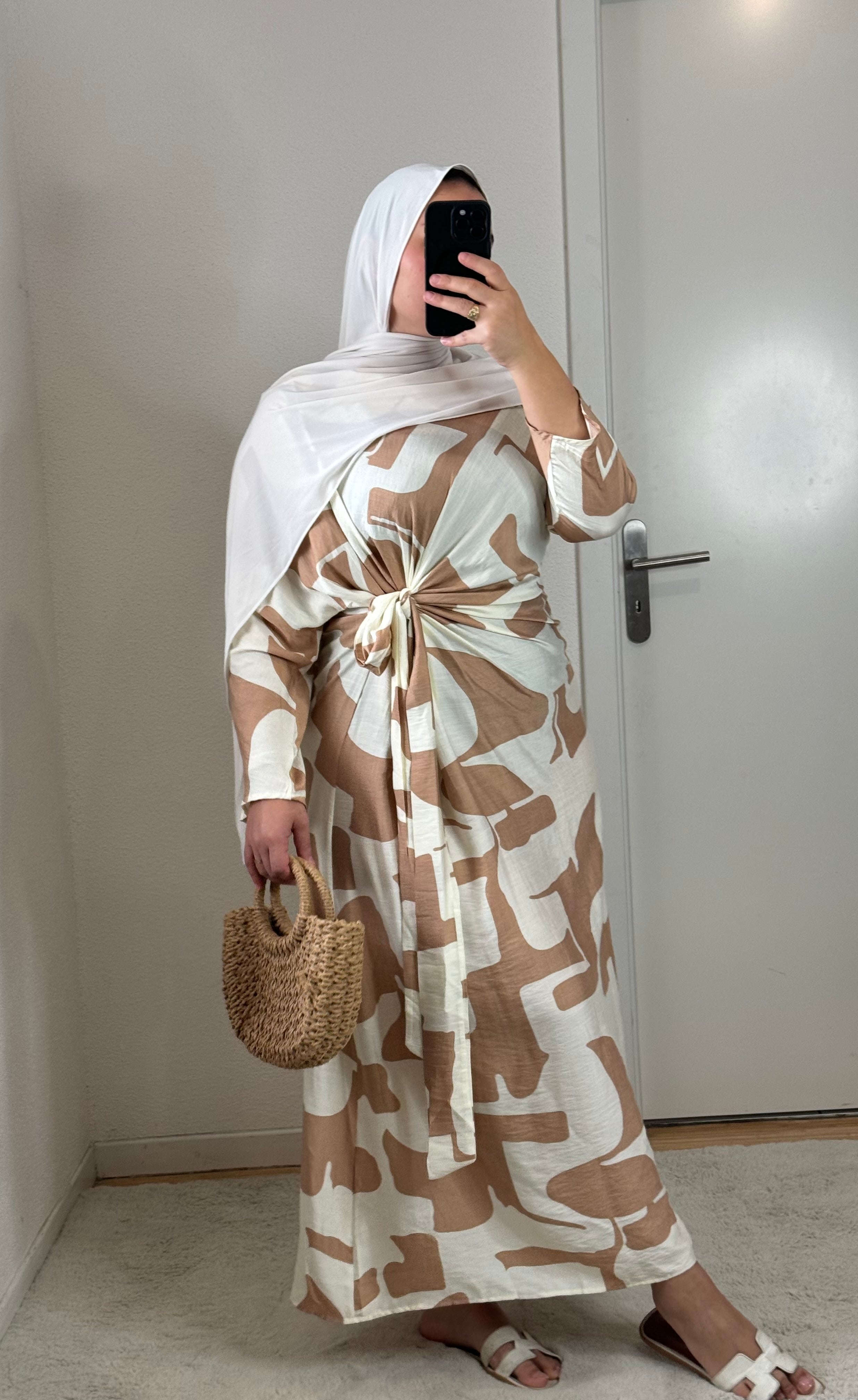 Robe Minimalist Beige