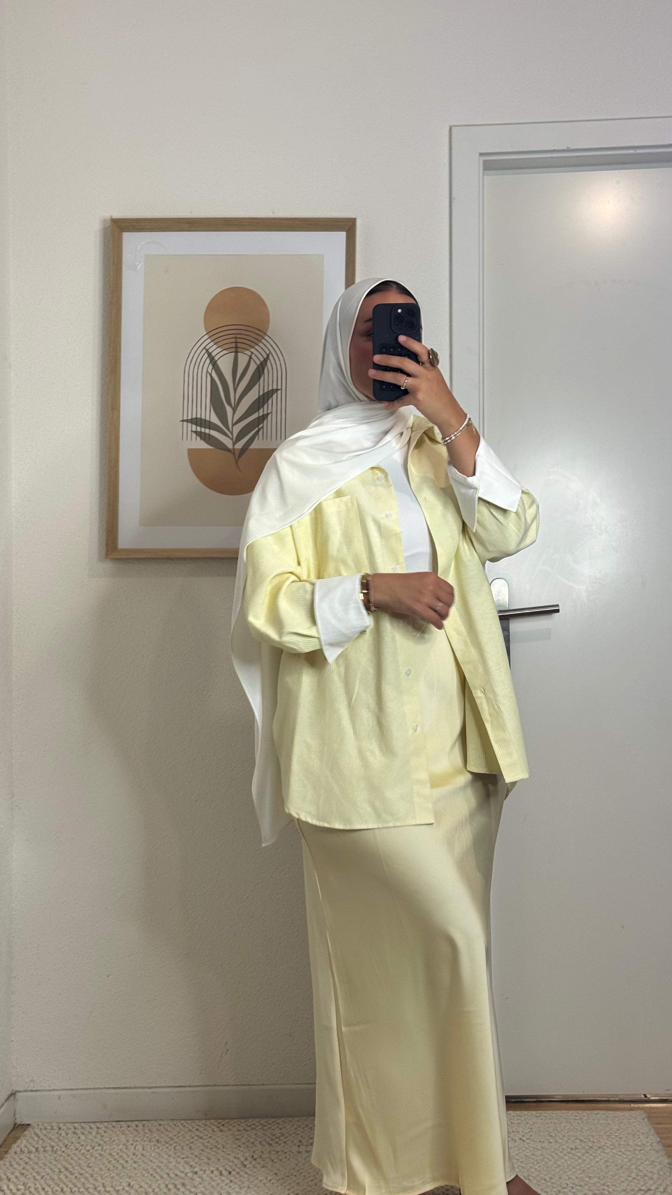 Lemon satin skirt