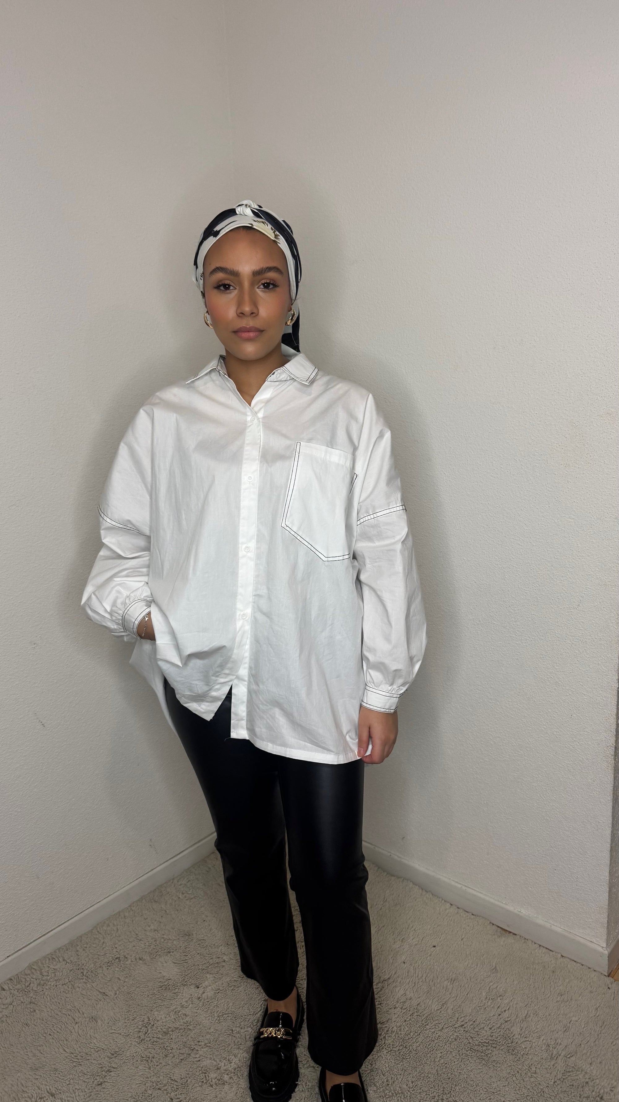 Chemise oversize blanche à surpiqûres